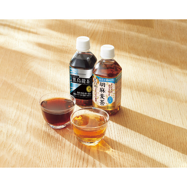 サントリー　黒烏龍茶・胡麻麦茶ギフト（１８本）（特定保健用食品）【24-1060-109】