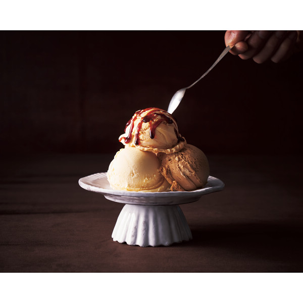 ザ・スウィーツ　北海道生クリームのたっぷりキャラメルアイスクリーム（１１個）【24-7142-60】
