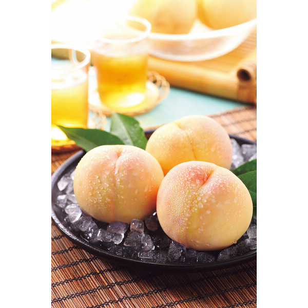 岡山県産　総社もも生産組合の桃（９００g）【25-1230-23】