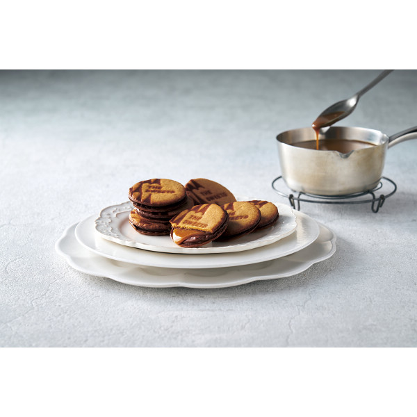 ザ・スウィーツ　キャラメルサンドクッキー（６個）【26-7008-16】